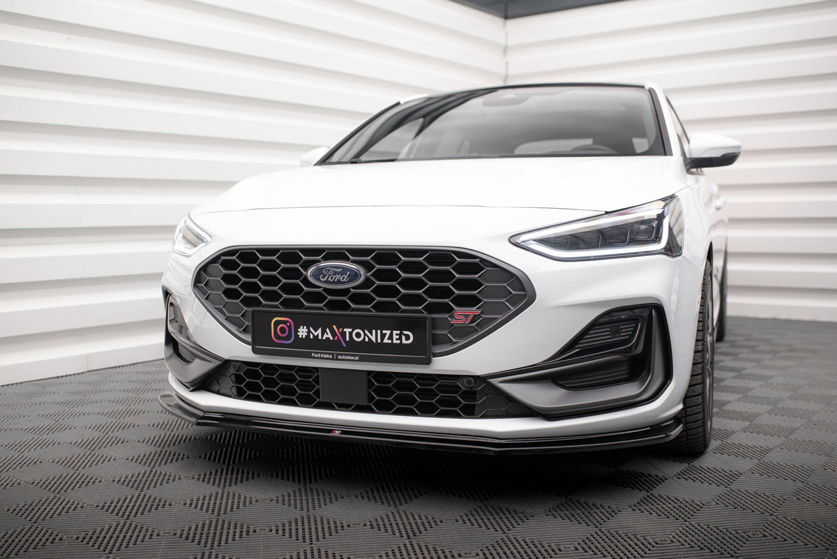 Frontsplitter V.4 i blank sort ABS til Ford Focus ST Mk4 Facelift