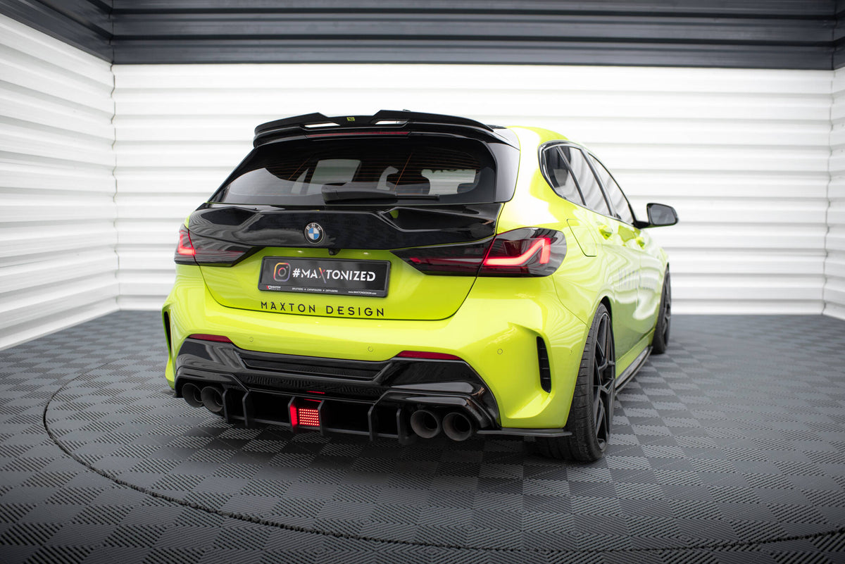M-Maxton bremselys for BMW F40 M-Pakke, detaljbilde av kabeltilkobling