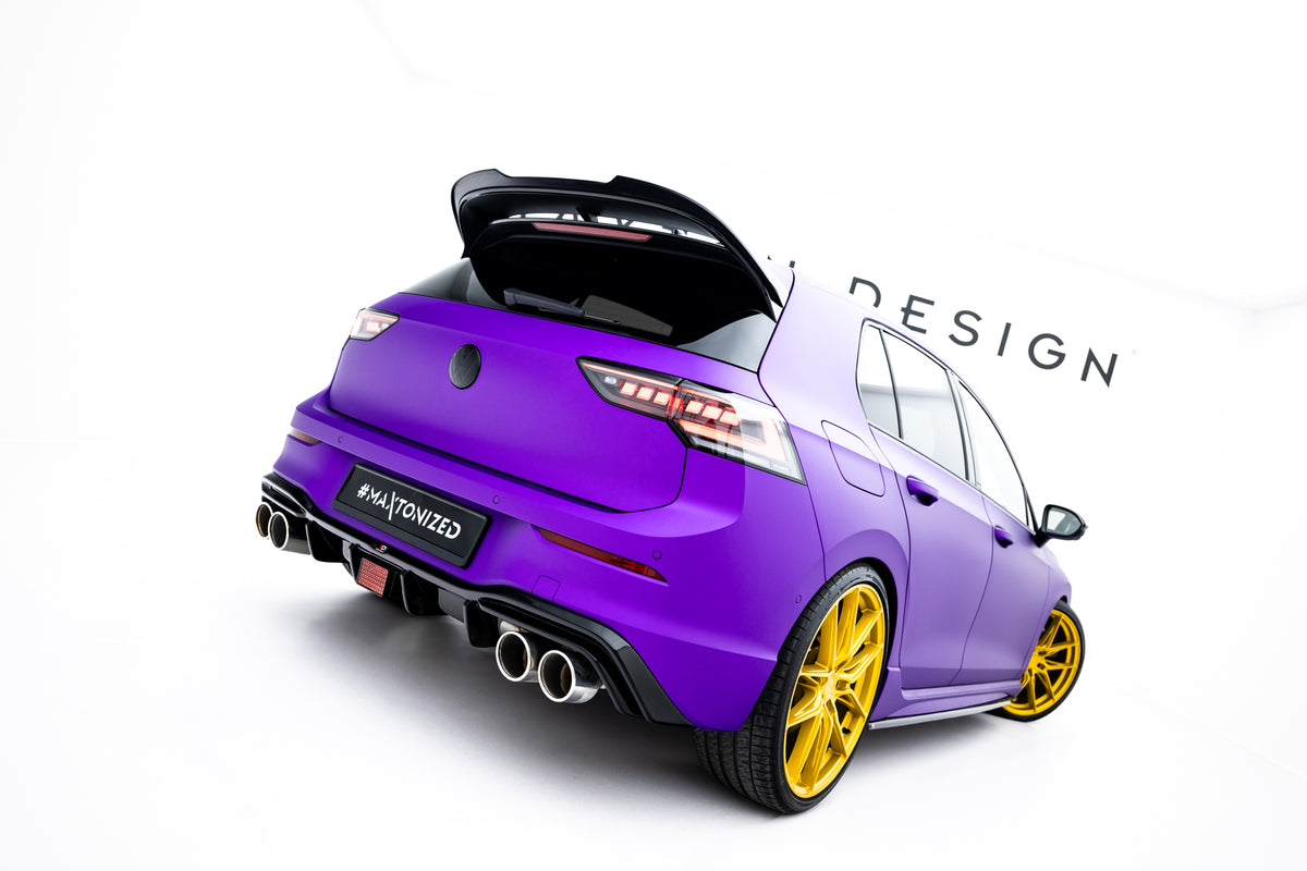 Nærbilde av LED-bremselys for Golf R Mk8 Facelift montert i diffuser