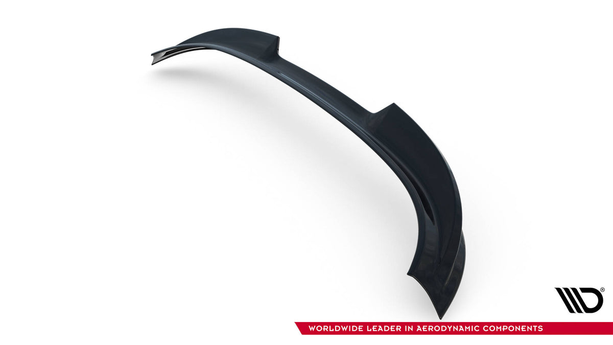 Spoiler for VW Golf 8 GTI Clubsport / GTI sett rett bakfra med baklykter synlig