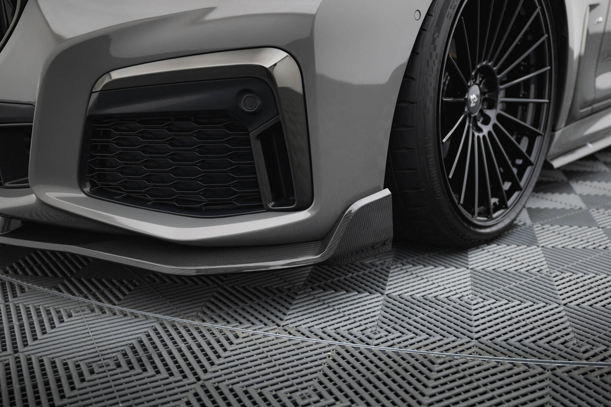 Monteringshull på karbon frontsplitter for BMW 7 M-Pack G11 Facelift
