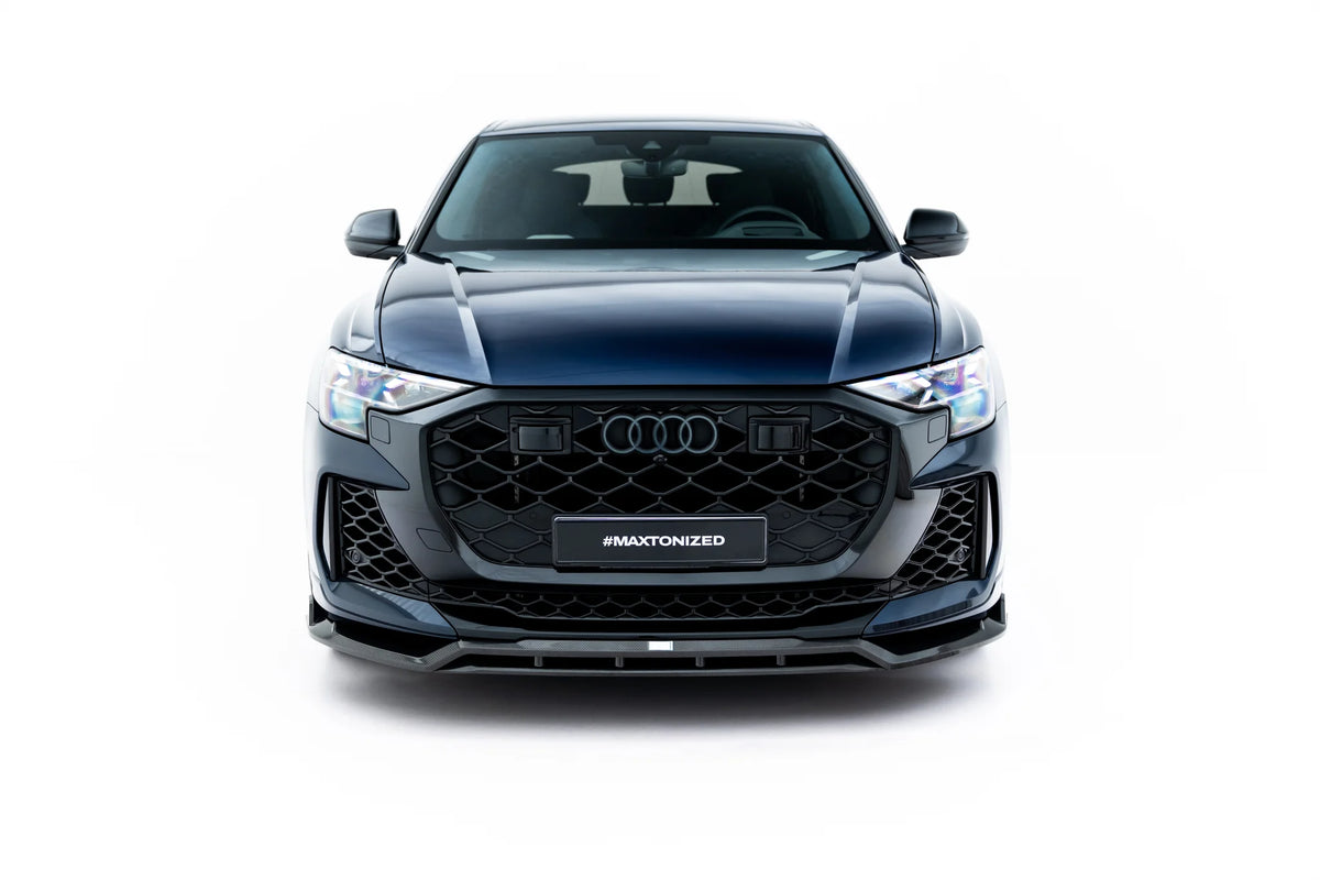 Nærbilde av Carbon Uniform Shape-vev på frontsplitter til Audi RSQ8