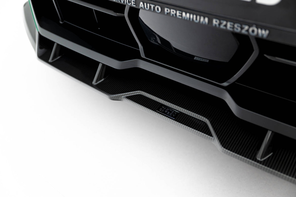 Monteringshull på karbon frontsplitter for BMW X5 M F95 Facelift