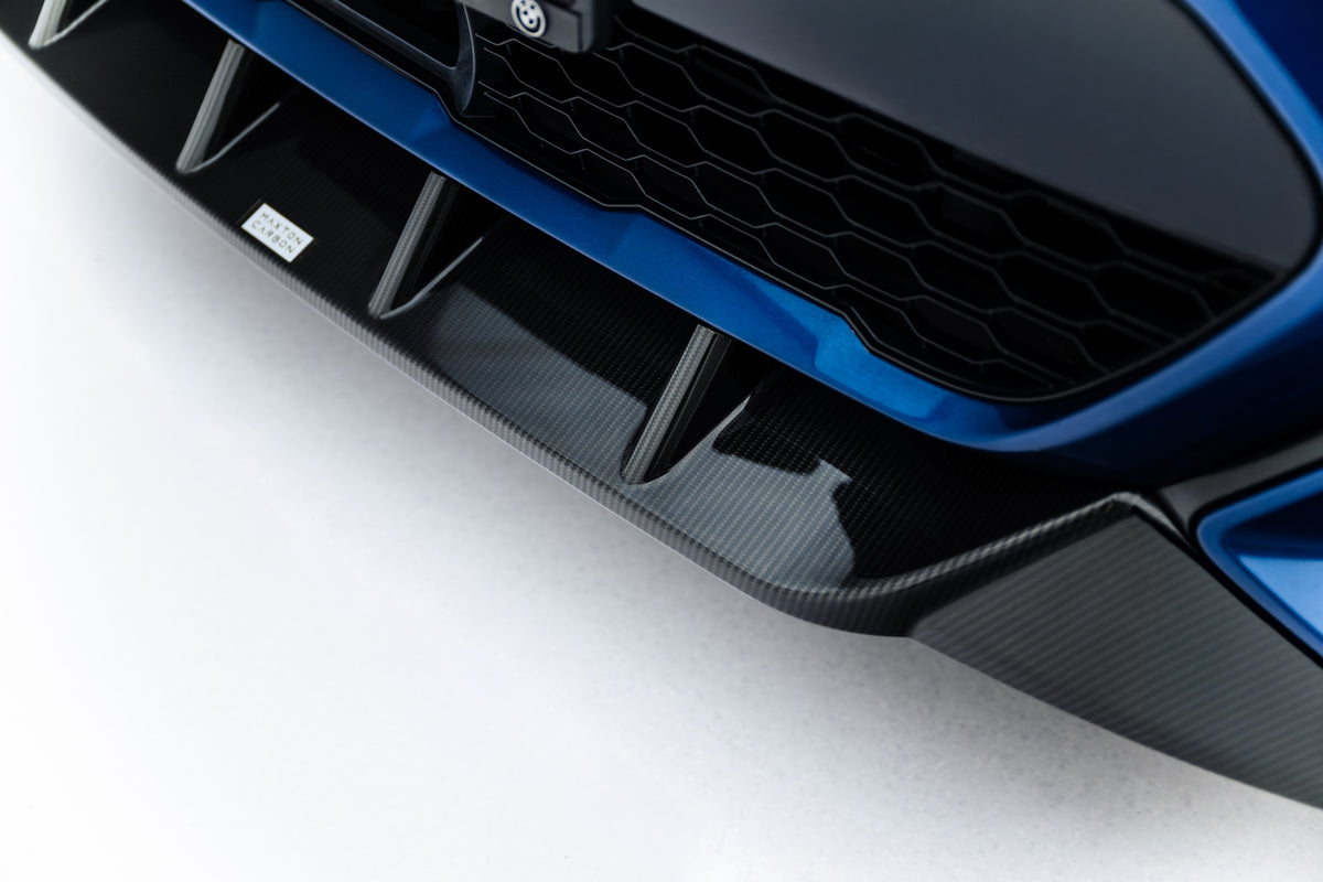 Monteringshull på frontsplitter i karbonfiber til BMW X7 G07