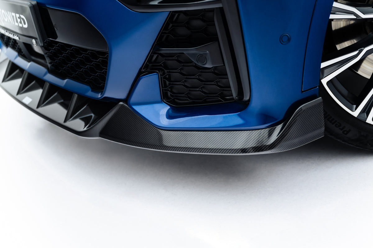 Frontsplitter BMW X7 G07 i prepreg karbon sett skrått forfra