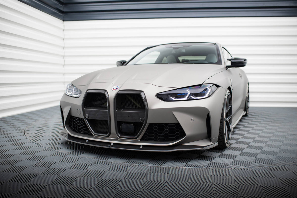 Frontsplitter i prepreg-karbon for BMW M4 G82 sett forfra