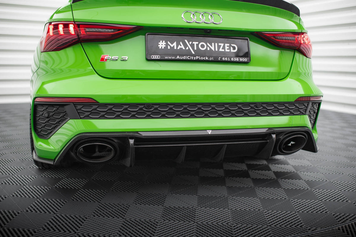 Overflatestruktur på bakre karbondiffuser til Audi RS3 8Y