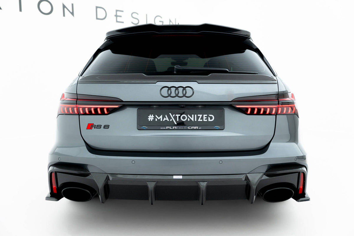 Nærbilde av Carbon Uniform Shape på diffuser til Audi RS6 C8
