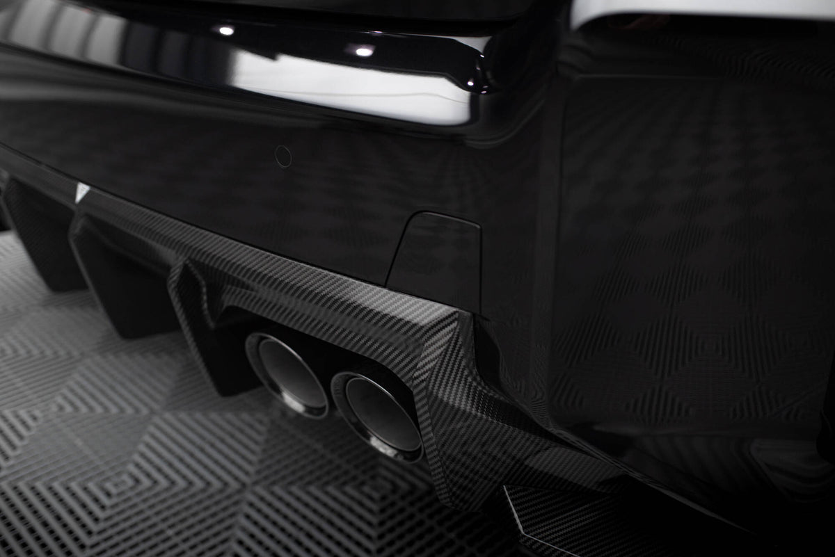 Bakdiffuser BMW M2 G87 med monteringshull i prepreg karbon