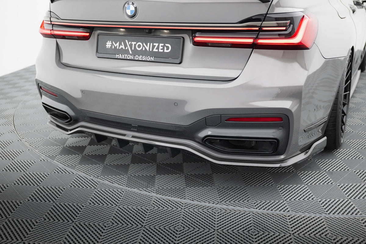 Baksplitter i karbon til BMW 7-serie G11/G12 Facelift M-Pakke sett bakfra