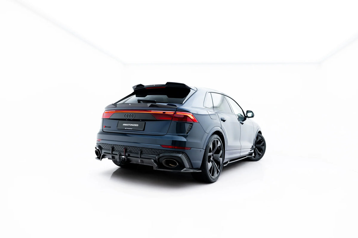 Nærbilde av vertikale ribber på baksplitter til Audi RSQ8 Mk1 Facelift