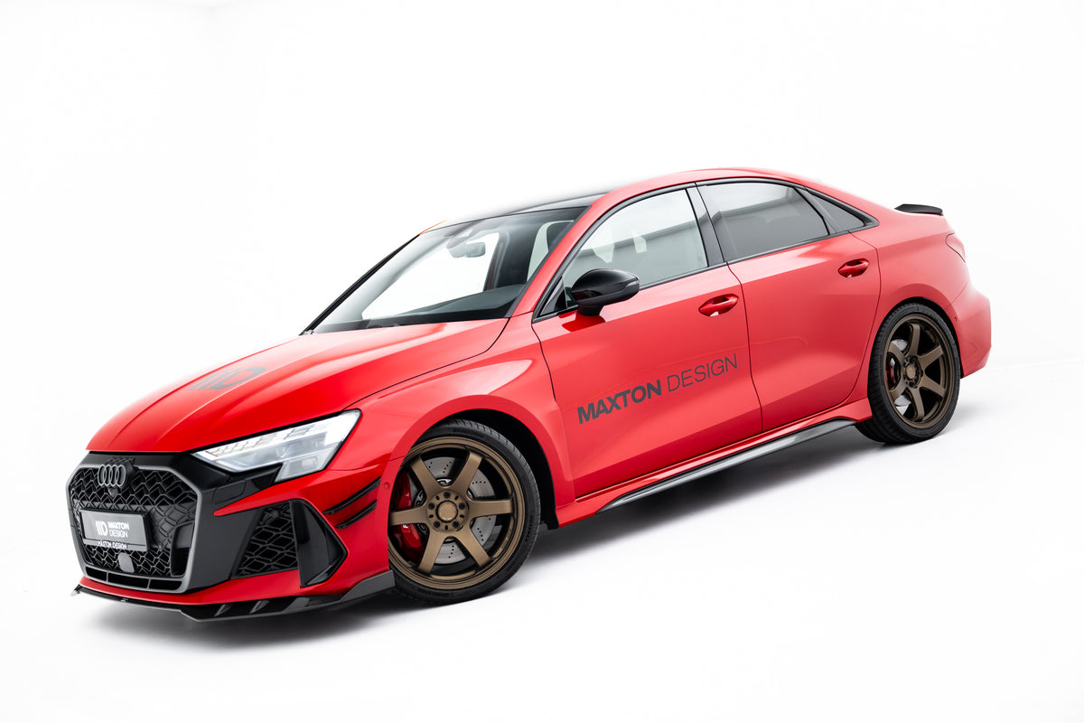 Sideskjørt V.2 i prepreg-karbon til Audi RS3 8Y, sett forfra