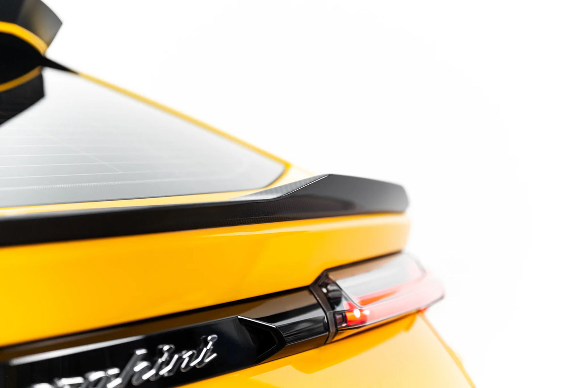 Hekkspoiler til Lamborghini Urus Mk1 sett fra siden