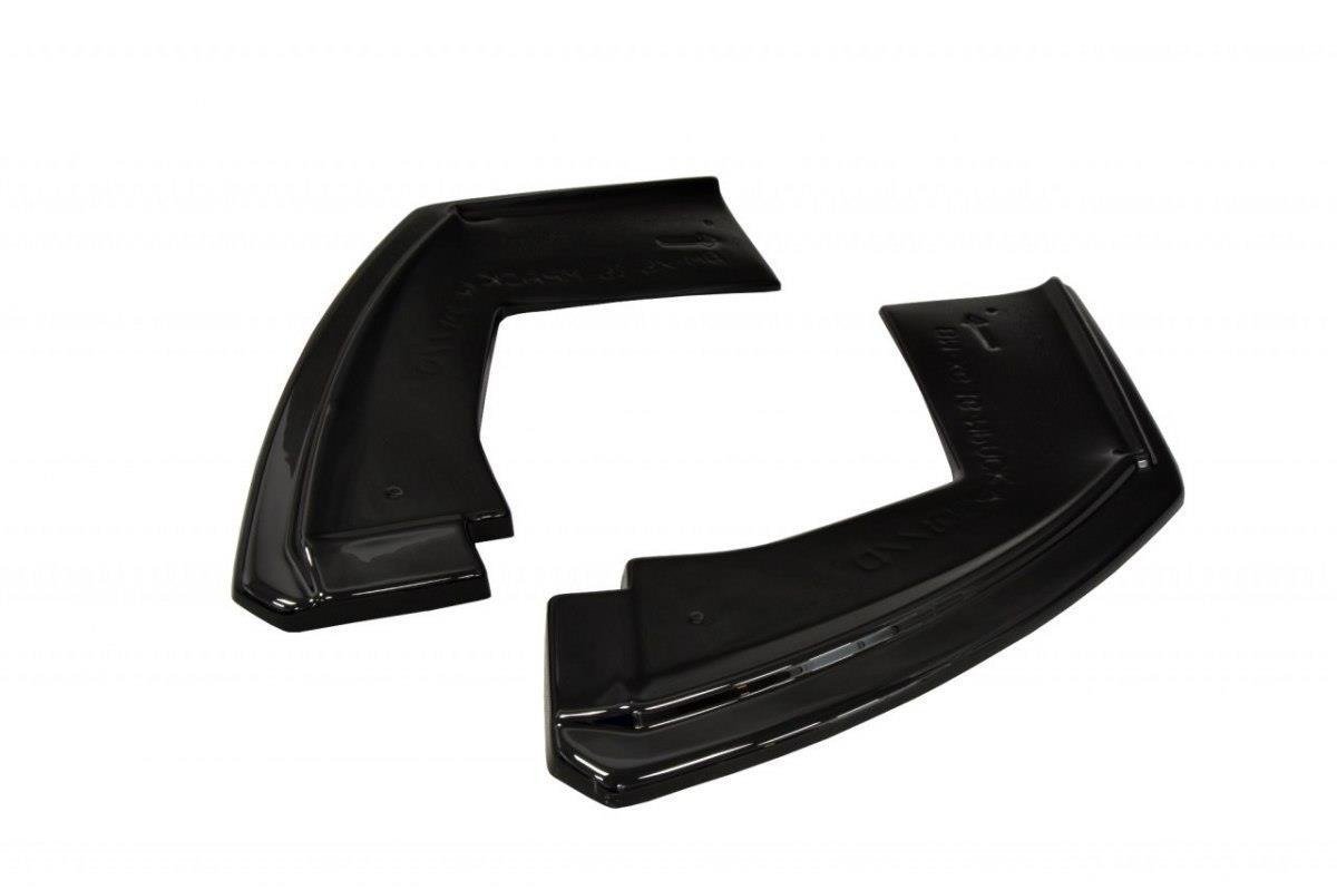 Maxton Design sideflaps for BMW X6 F16 M-Pakke, venstre og høyre del lagt ved siden av hverandre