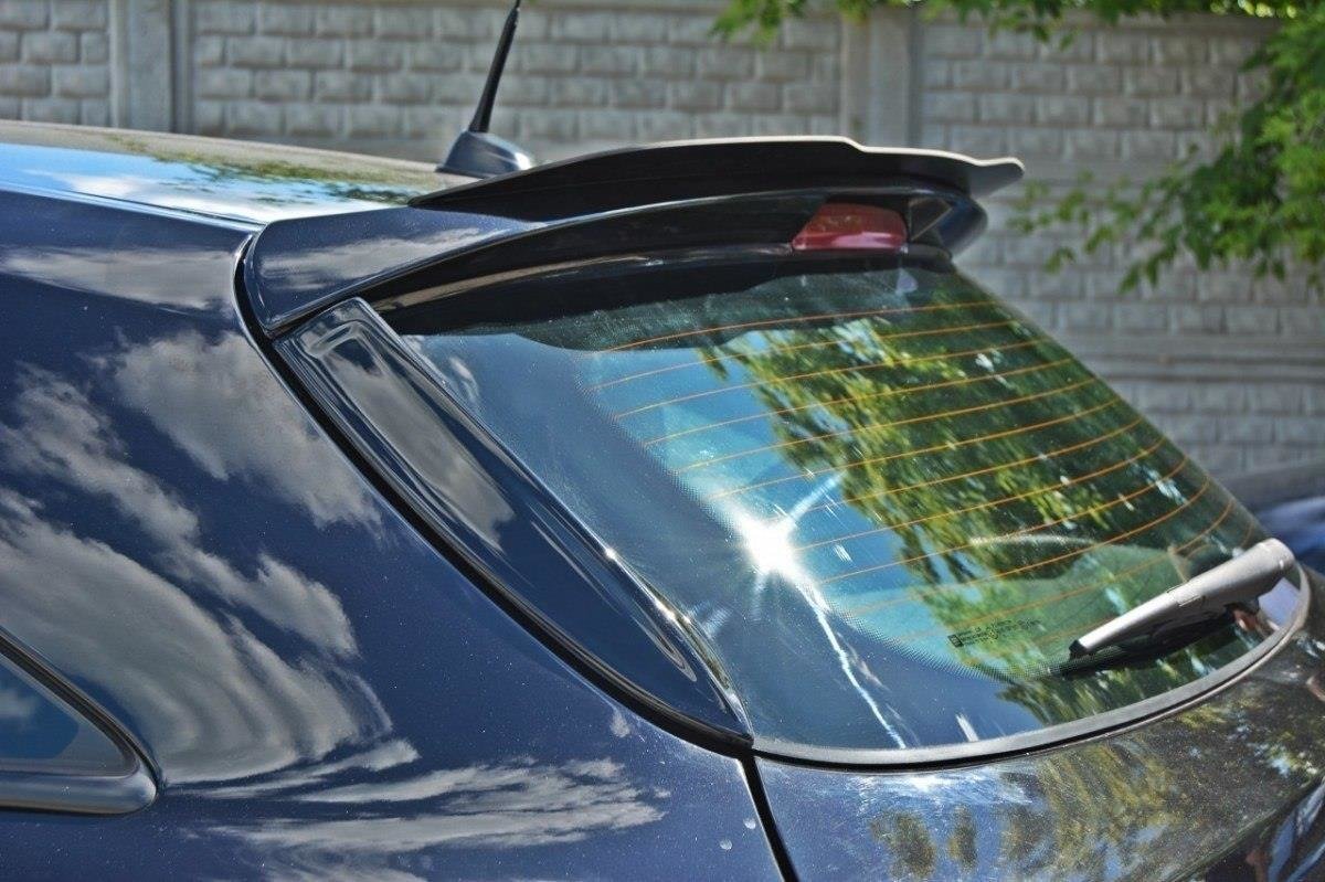 Nærbilde av bakre sideutvidelse i ABS-plast for Opel Astra H VXR