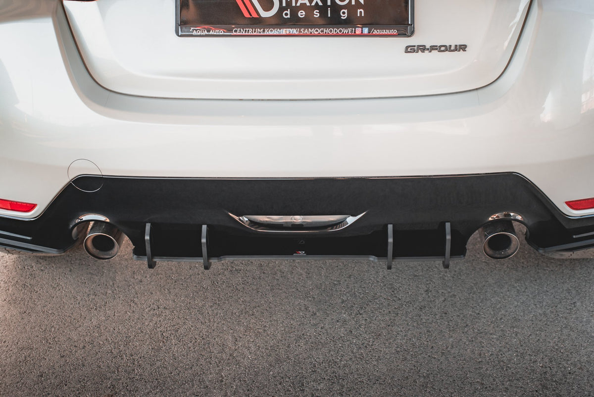 Bakre diffuser Toyota GR Yaris Mk3 med rød kjerne fra Maxton Street Pro-serie