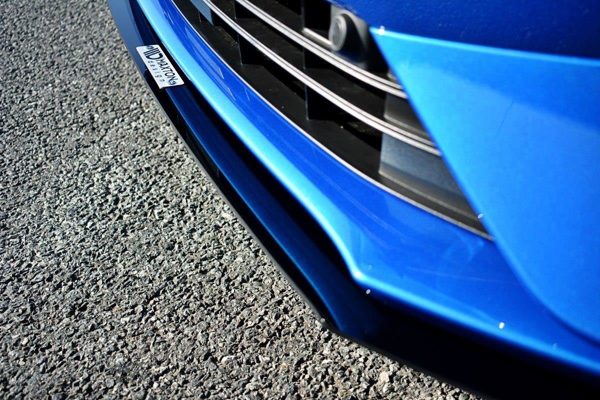 Frontsplitter Ford Focus Mk4 ST gir aggressivt frontuttrykk