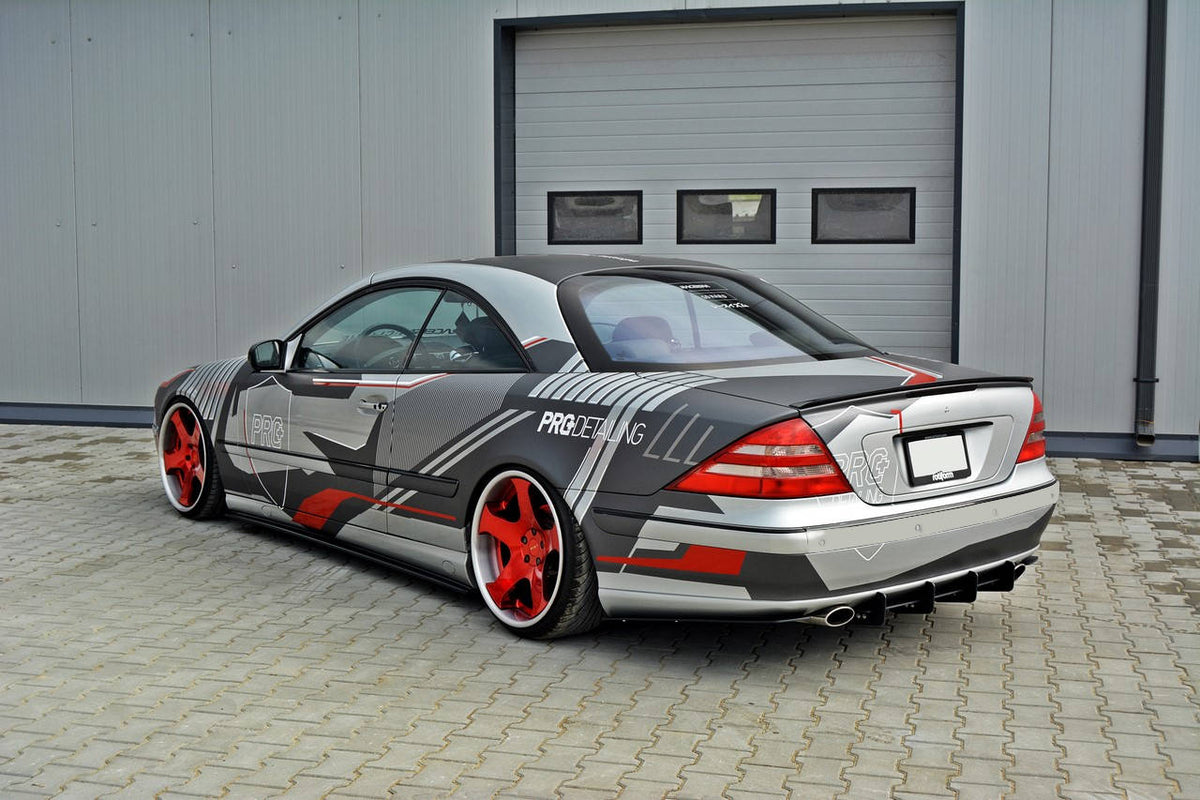 Bakdiffuser Mercedes CL C215 med synlig overflatestruktur i sort