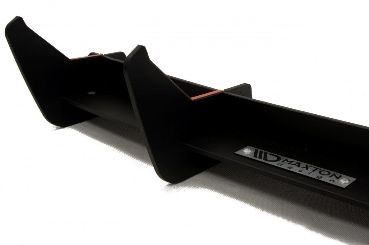 Bakdiffuser for Skoda Octavia RS i strukturert svart finish sett ovenfra