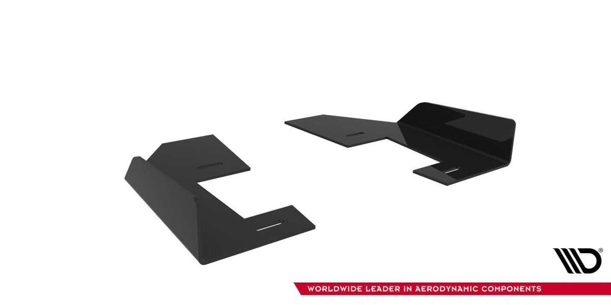 Maxton Design sideflap til Evo X med synlig matt svart overflate og kant