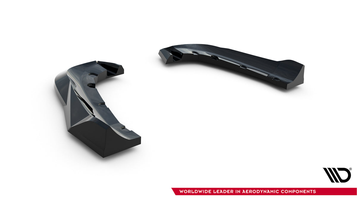 Bakre sideflap V.2 for Stelvio MK1 med synlig overflatestruktur på svart finish