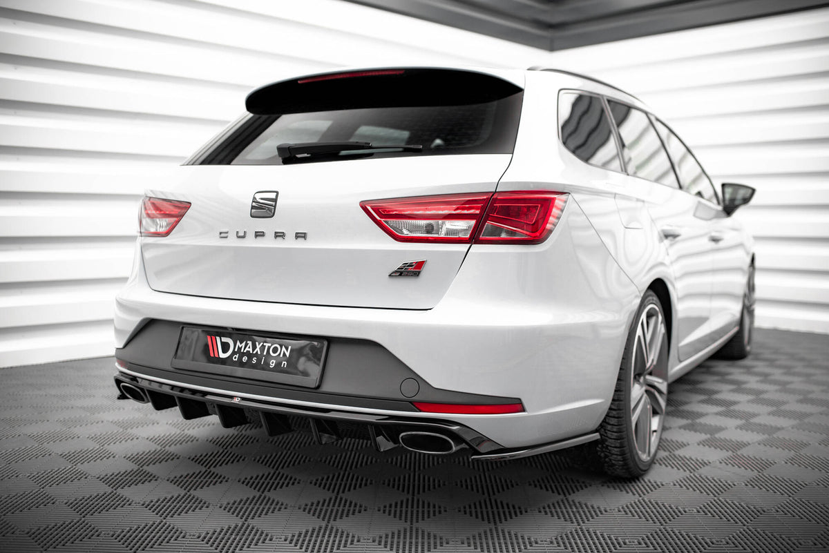 Sideflaps bak V.2 til Seat Leon Cupra Sportstourer Mk3 sett ovenfra
