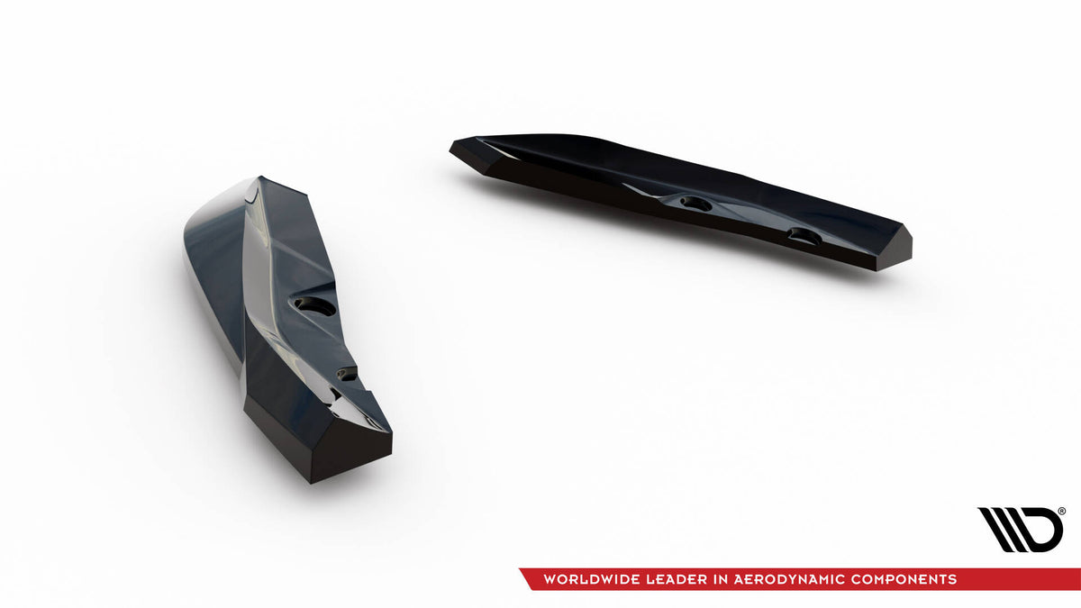 BMW M135I F70 bakparti med monterte sideflaps V.4 fra Maxton Design