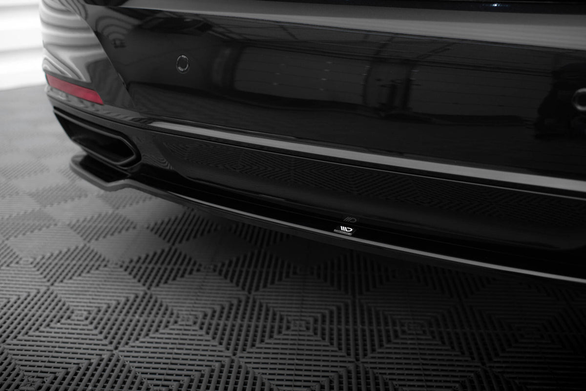 Bakre splitter BMW 7 G11/G12 Facelift, nærbilde detalj