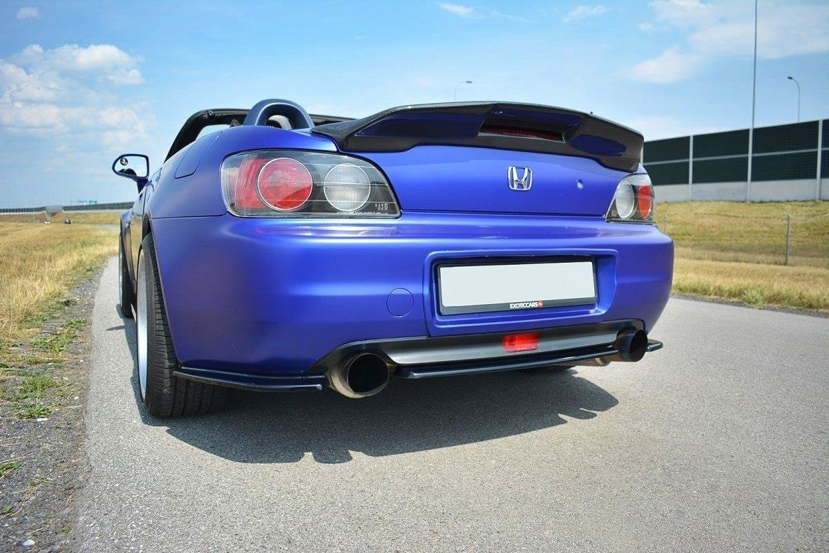 Bakre diffuser til Honda S2000 med hvit stripe sett bakfra