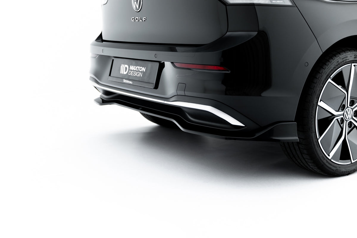 Bakre diffuser for VW Golf 8 Facelift sett skrått bakfra