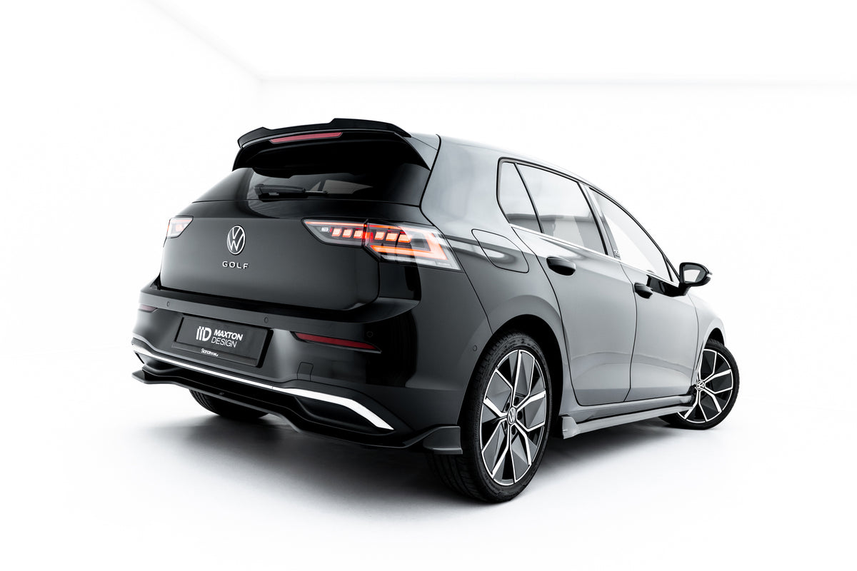 Diffuserplate til VW Golf 8 Facelift – nærbilde av overflatestruktur i sort ABS-plast