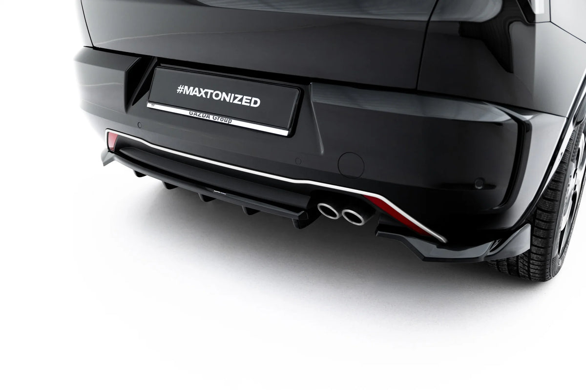 Baksplitter til Alfa Romeo Junior Mk1 sett bakfra på hekken