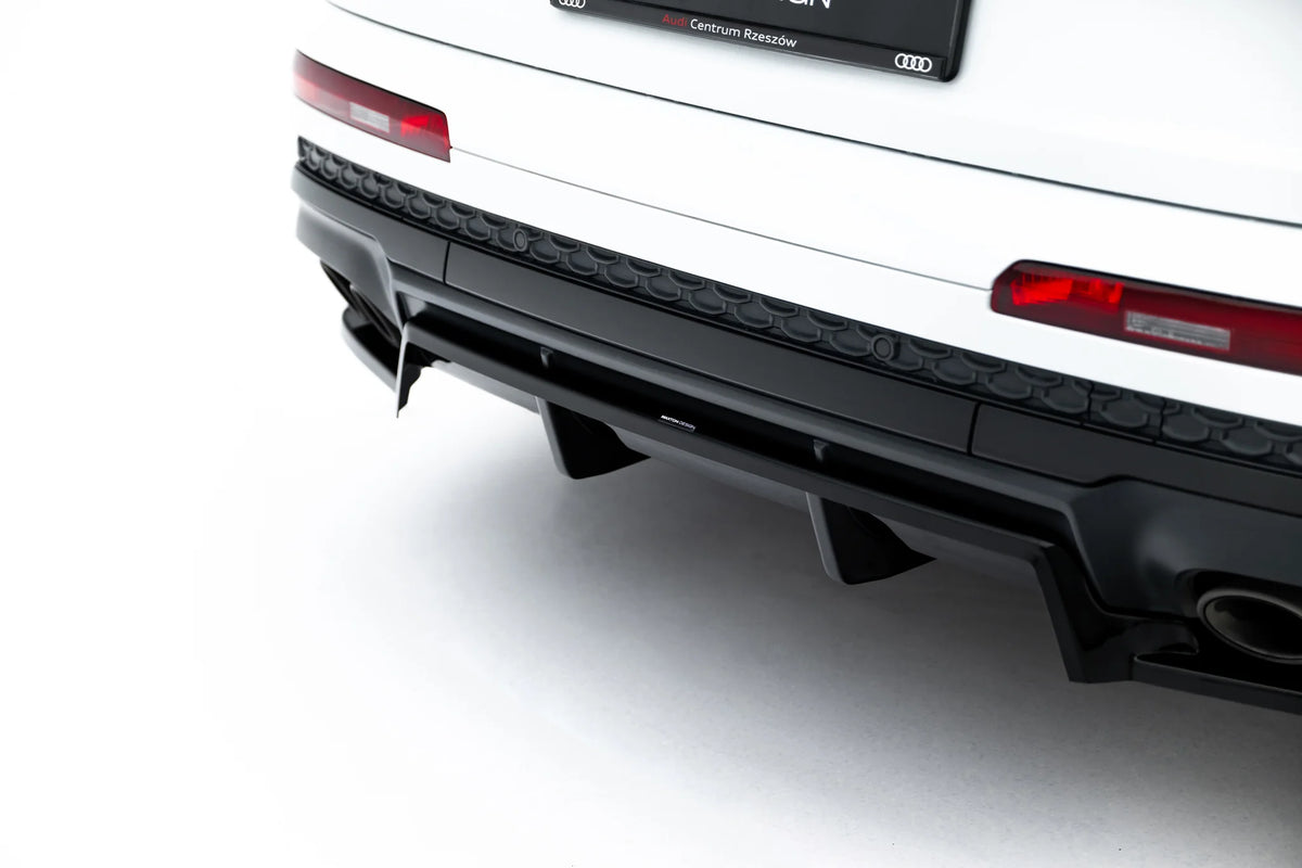Detaljbilde av festepunkter på baksplitter for Audi SQ7 Mk2 Facelift 2