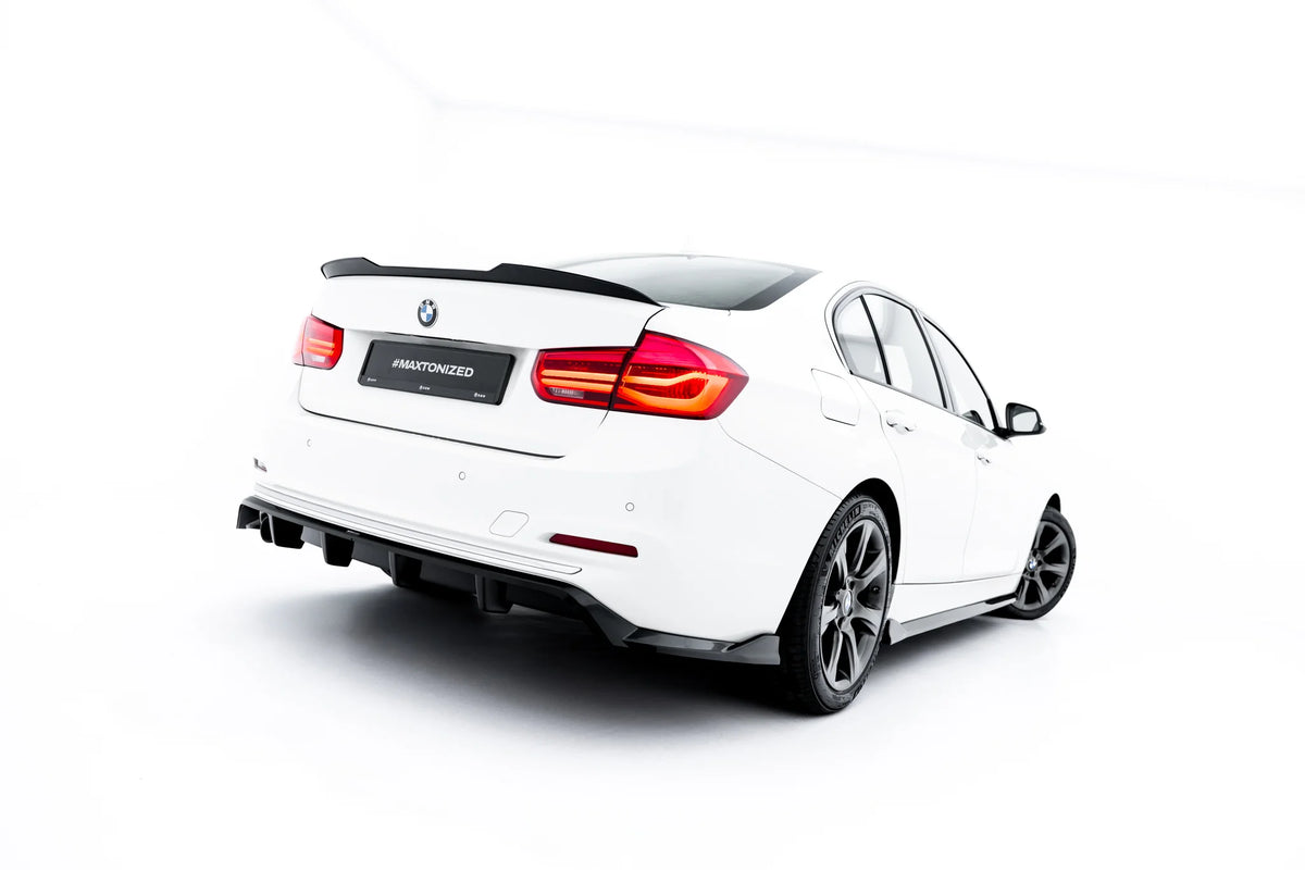 Bakre splitter til BMW 3 Sportline F30/F31 i blank sort ABS-plast med vertikale ribber