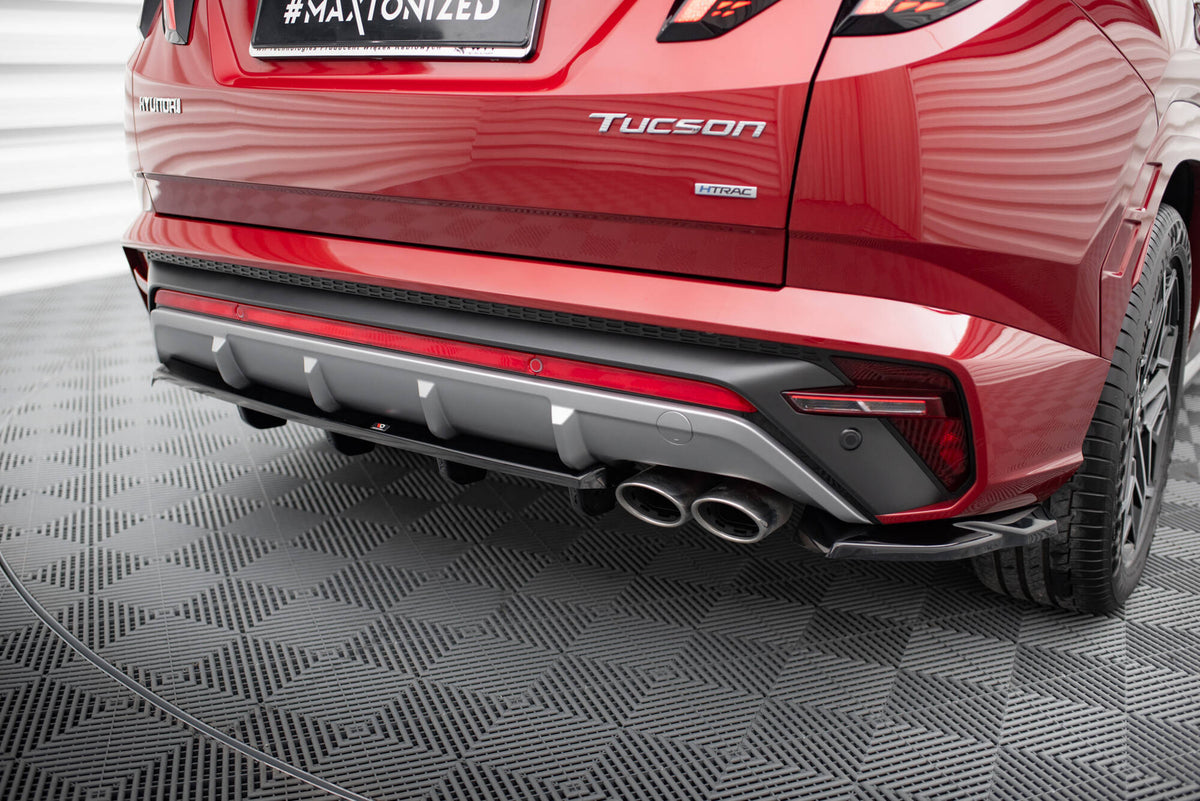 Bakre diffuser fra Maxton Design montert på Hyundai Tucson N-Line MK4, sett bakfra