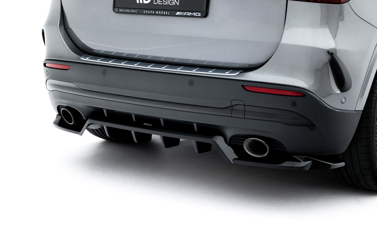 Bakre diffuser fra Maxton Design montert på Mercedes-AMG GLA 35 H247 Facelift