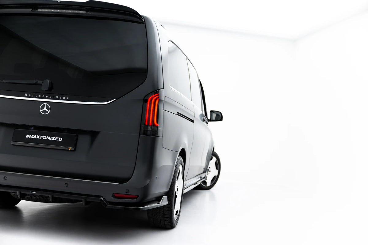 Bakparti på Mercedes V W447 med montert baksplitter fra Maxton Design