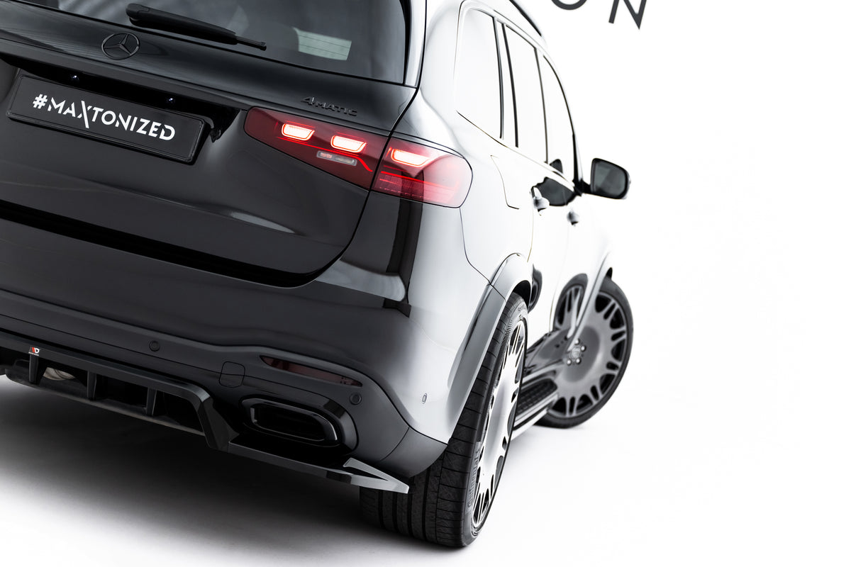 Mercedes GLS X167 AMG-Line Facelift med sort diffuser sett rett bakfra