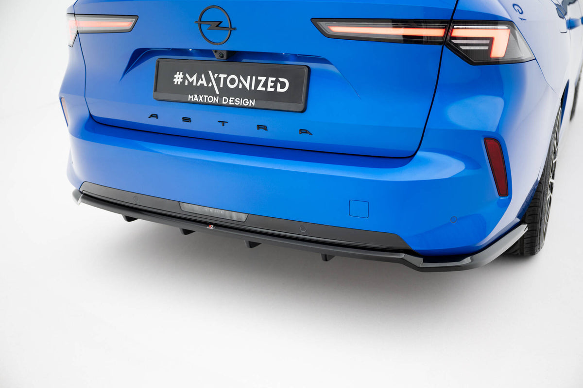 Bakre diffuser med vertikale stenger til Opel Astra Sports Tourer L, sett bakfra