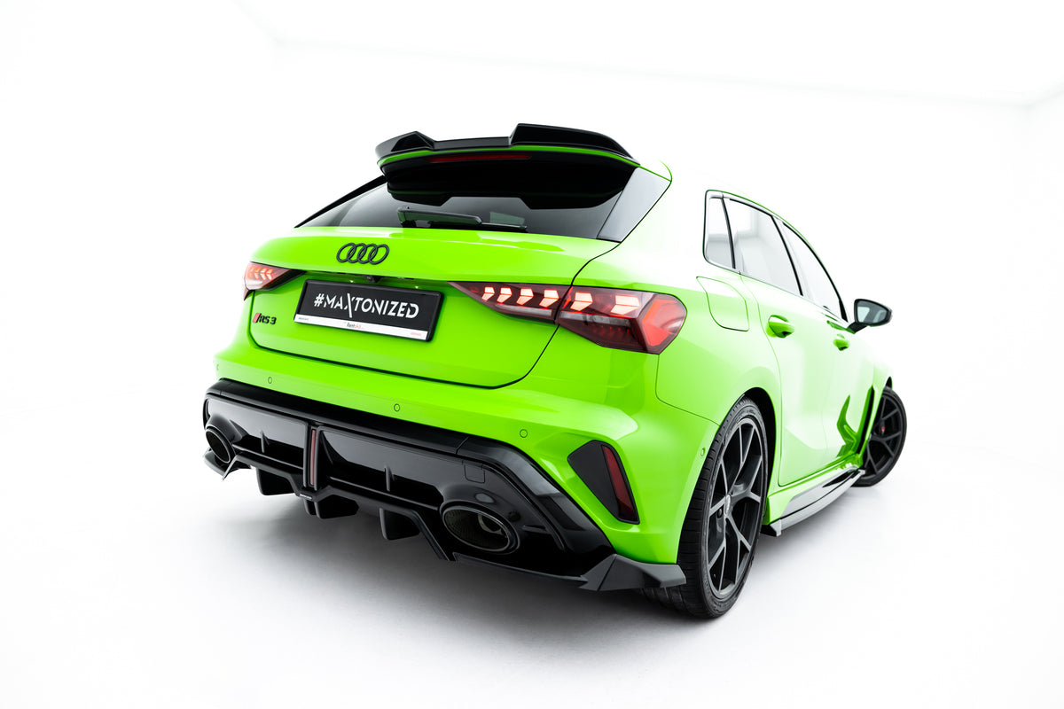 Bakre splitter med vertikale ribber til Audi RS3 Sportback 8Y Facelift i blank sort ABS