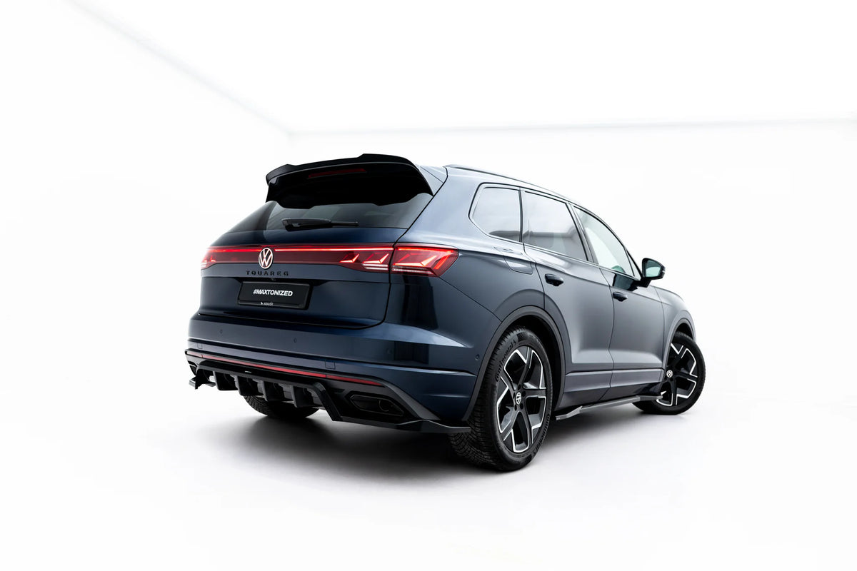 Bakre splitter med vertikale ribber til Volkswagen Touareg Elegance Mk3 Facelift i Gloss Black