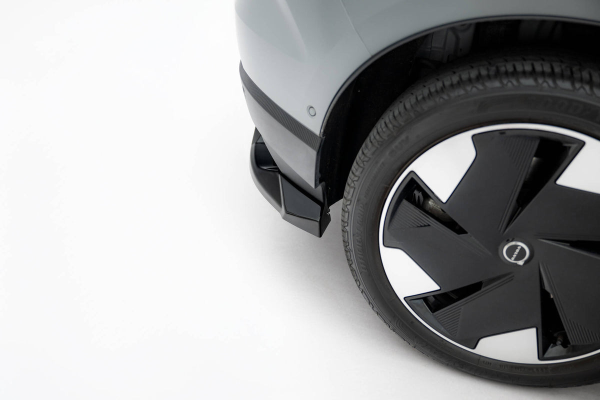 Maxton Design diffuser Volvo EX30 Mk1 i nærbilde av vertikale stenger