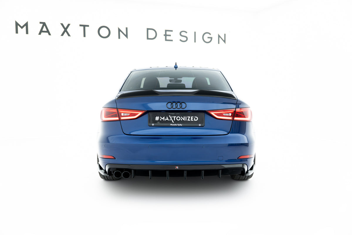 Bakre valance fra Maxton Design montert på Audi A3 Sedan 8V i skrå vinkel