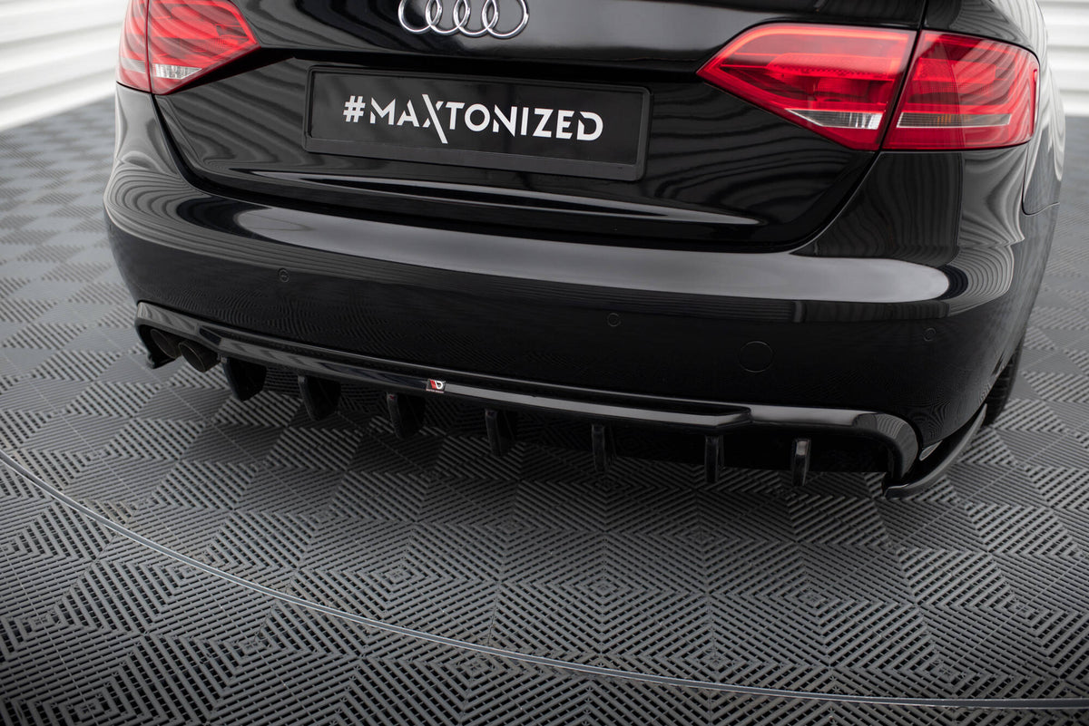 Diffuser Audi A4 B8 fra Maxton Design sett bakfra med eksosutskjæring