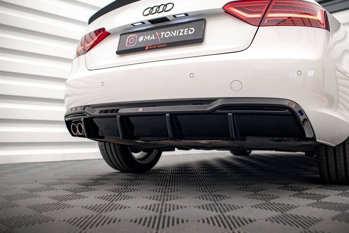 Nærbilde av diffuser i ABS-plast for Audi A5 Sportback Facelift