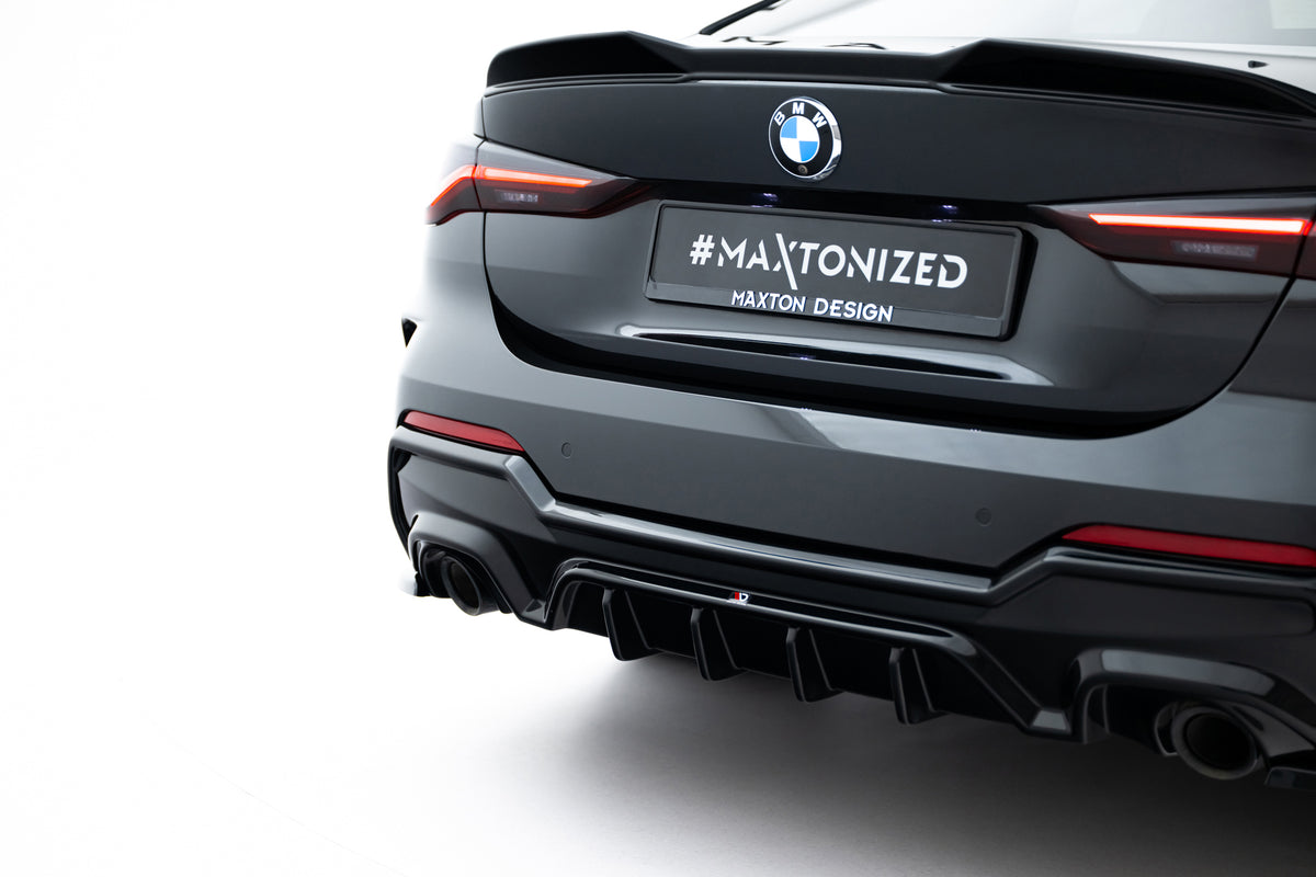 Diffuser montert på BMW 4 M-Pakke G22 G23 Facelift bakfanger