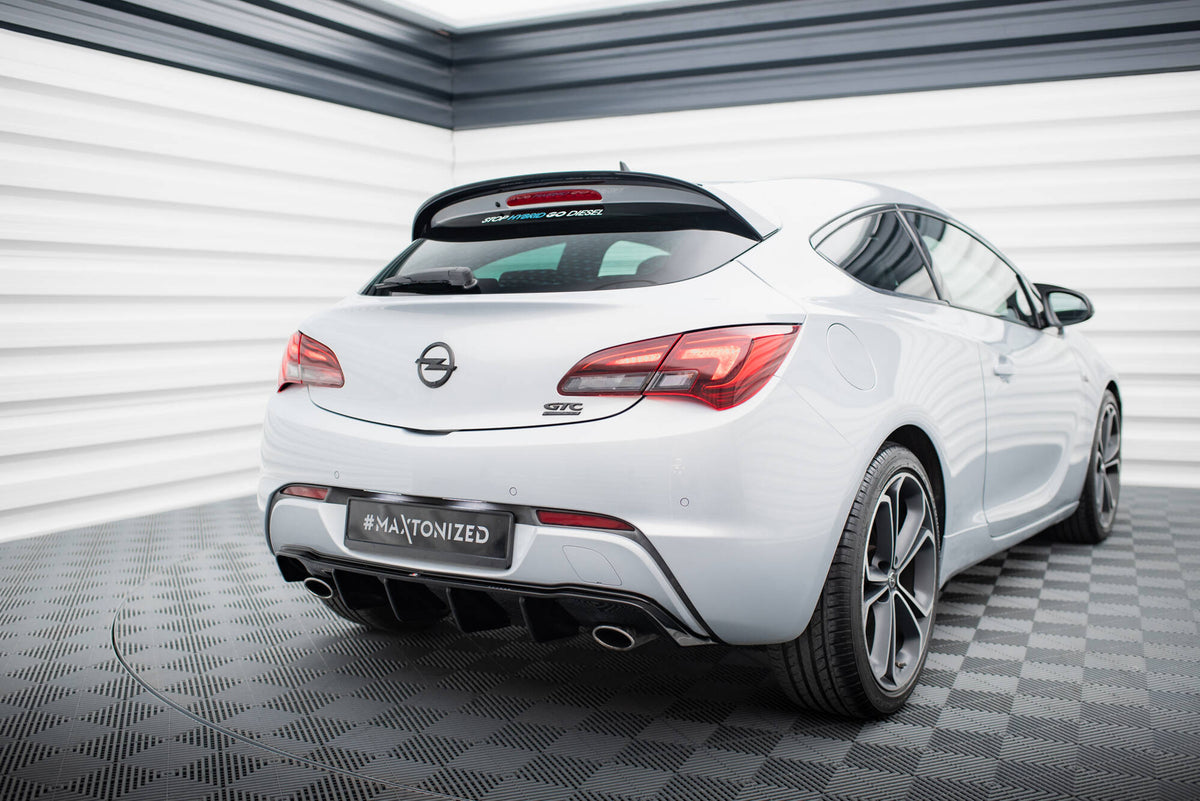 Diffuser V2 til Opel Astra GTC OPC-Line J i strukturert svart, sett bakfra