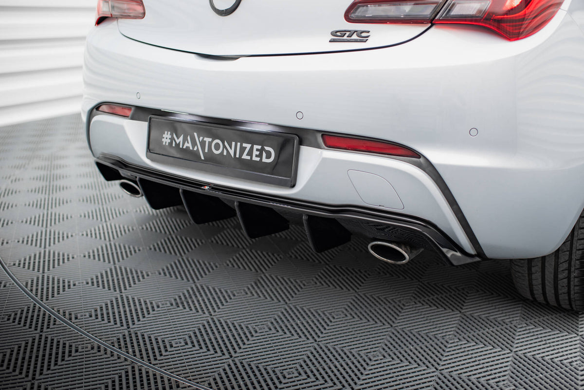 Bakvalance fra Maxton Design for Astra GTC OPC-Line, nærbilde av overflaten