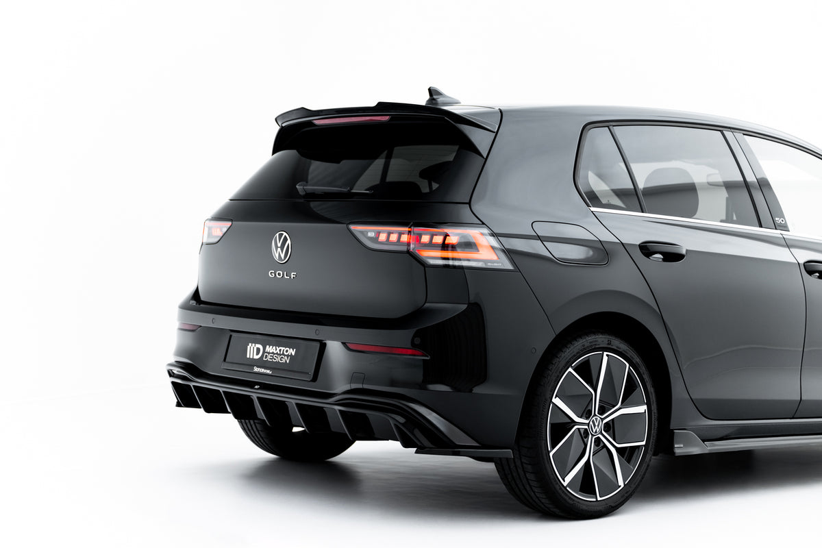 Detaljbilde av finner på bakre diffuser til Golf Mk8 Facelift