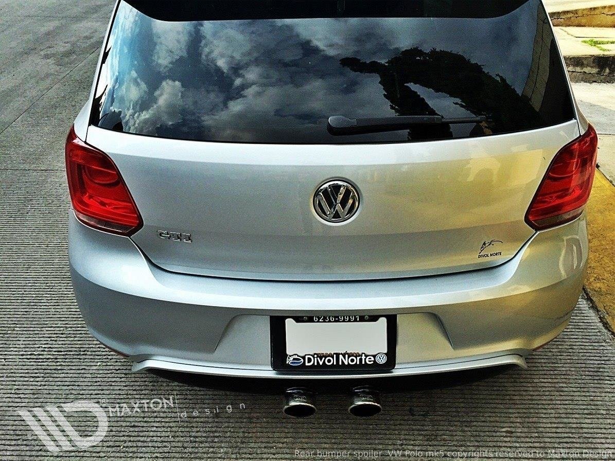 Bakdiffuser for Volkswagen Polo GTI MK5 vist fra skrå vinkel
